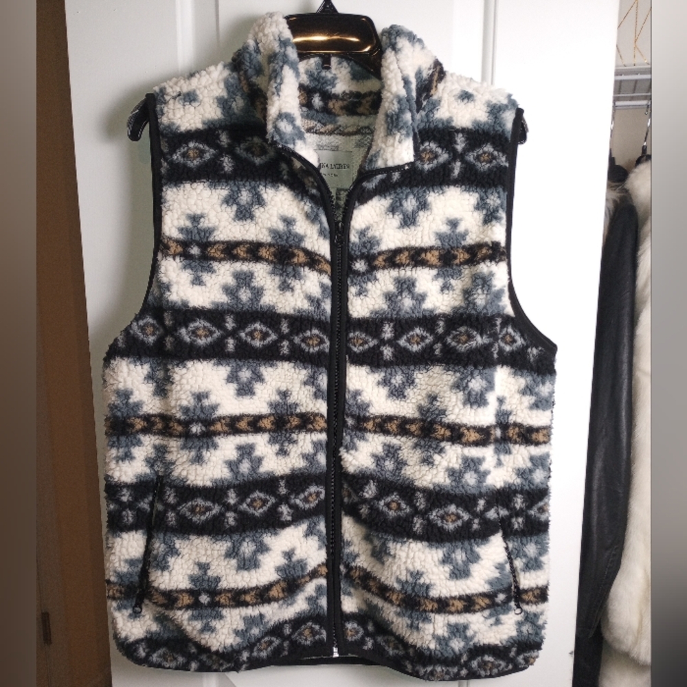 Patterned Fleece Vest